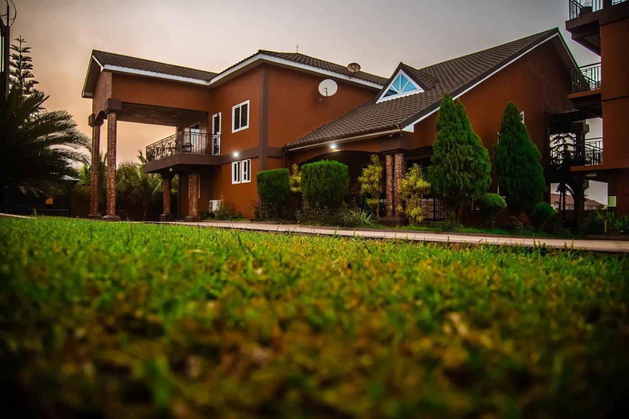 Homey Lodge Kumasi Dış mekan fotoğraf